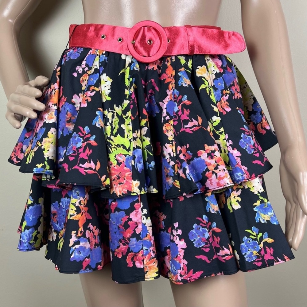 NEW CAROLINE CONSTAS FLORAL PRINT MINI SKIRT - Picture 2 of 10